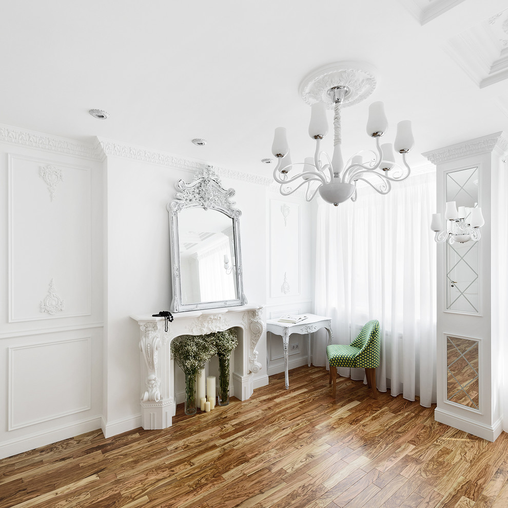 Спальня недели: Белый фон и классические детали в саратовской квартире