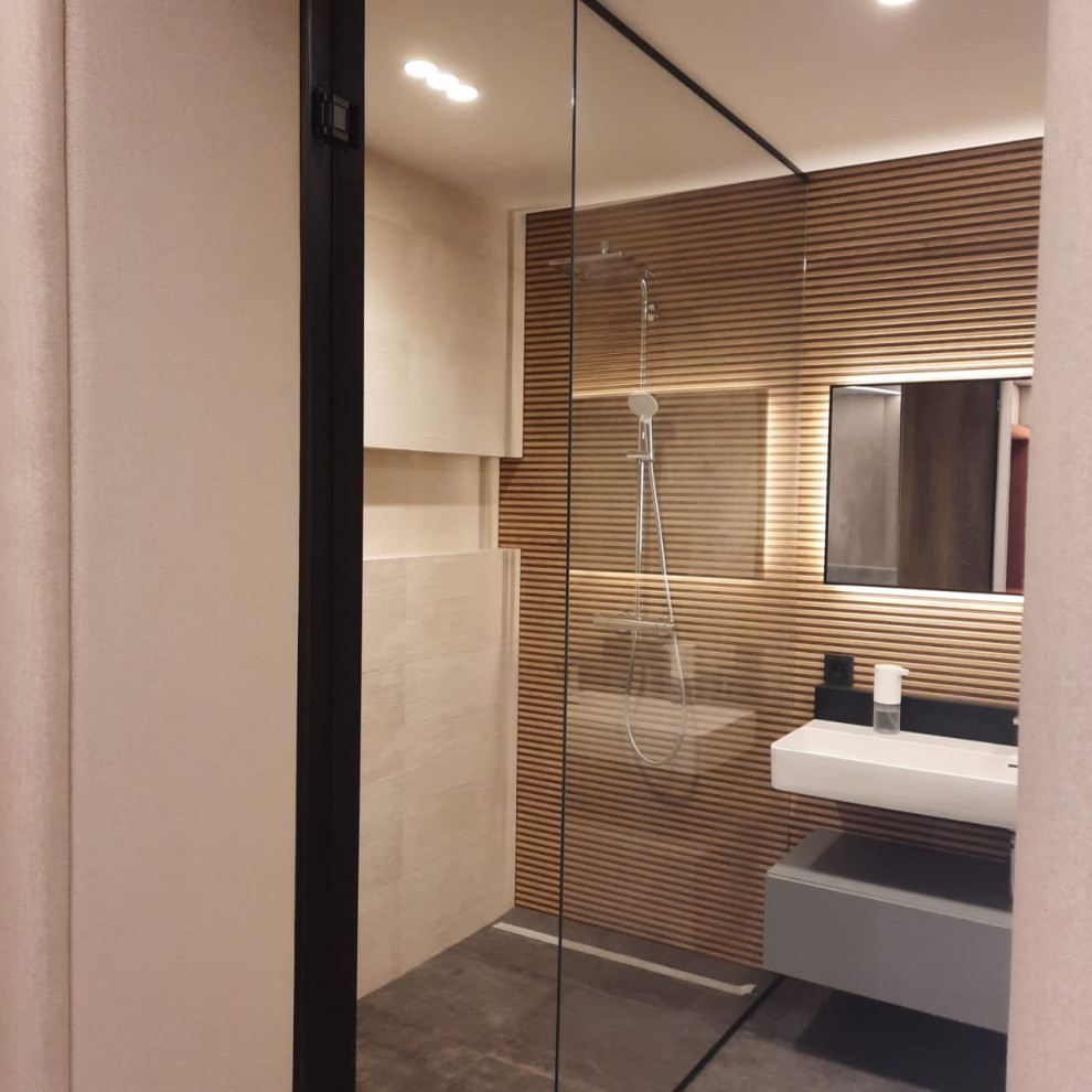 Стеклянная перегородка в душевую