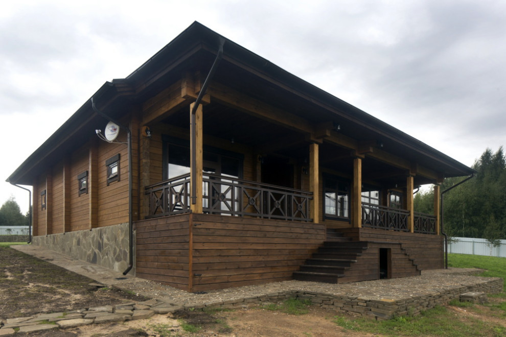 Дом из клееного бруса на р.Волге