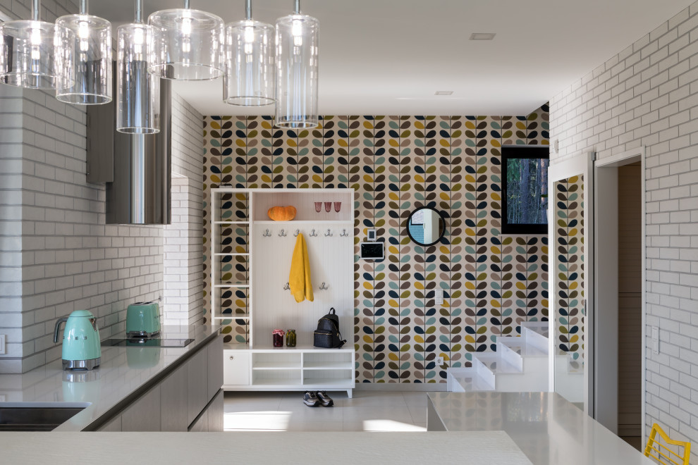 Гостевой дом с сауной , бассейном , гостевой и игровой комнатами