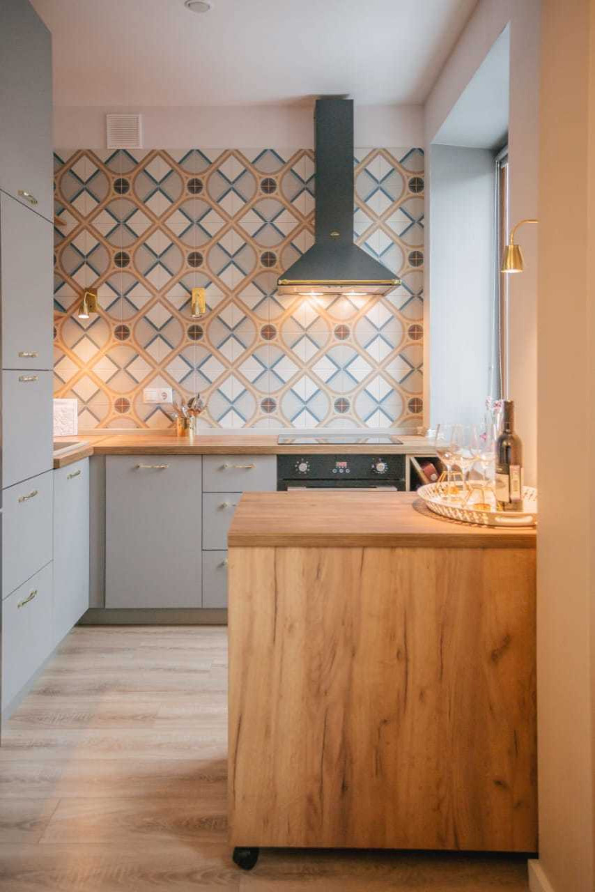 Обложка проекта: Плитка на кухню