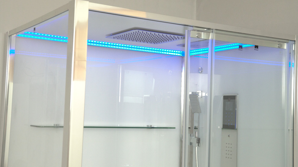 Душевая кабины ARMO в интерьере ванной комнаты