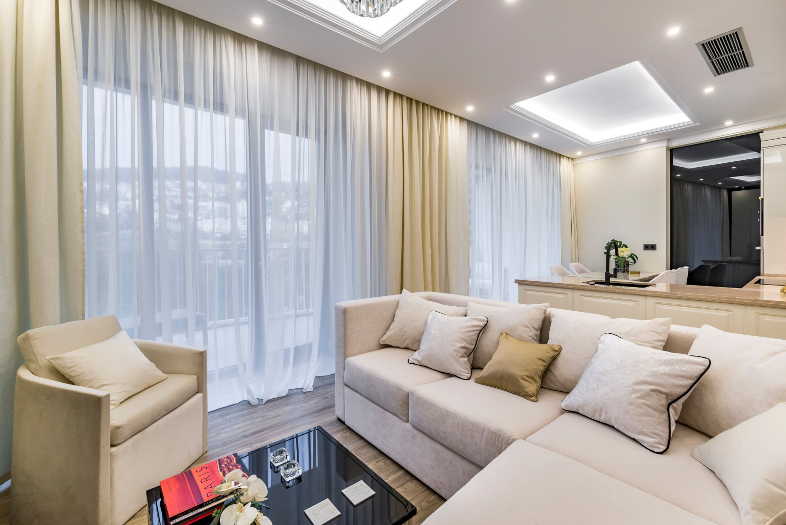 ЖК Актер Гэлакси-2