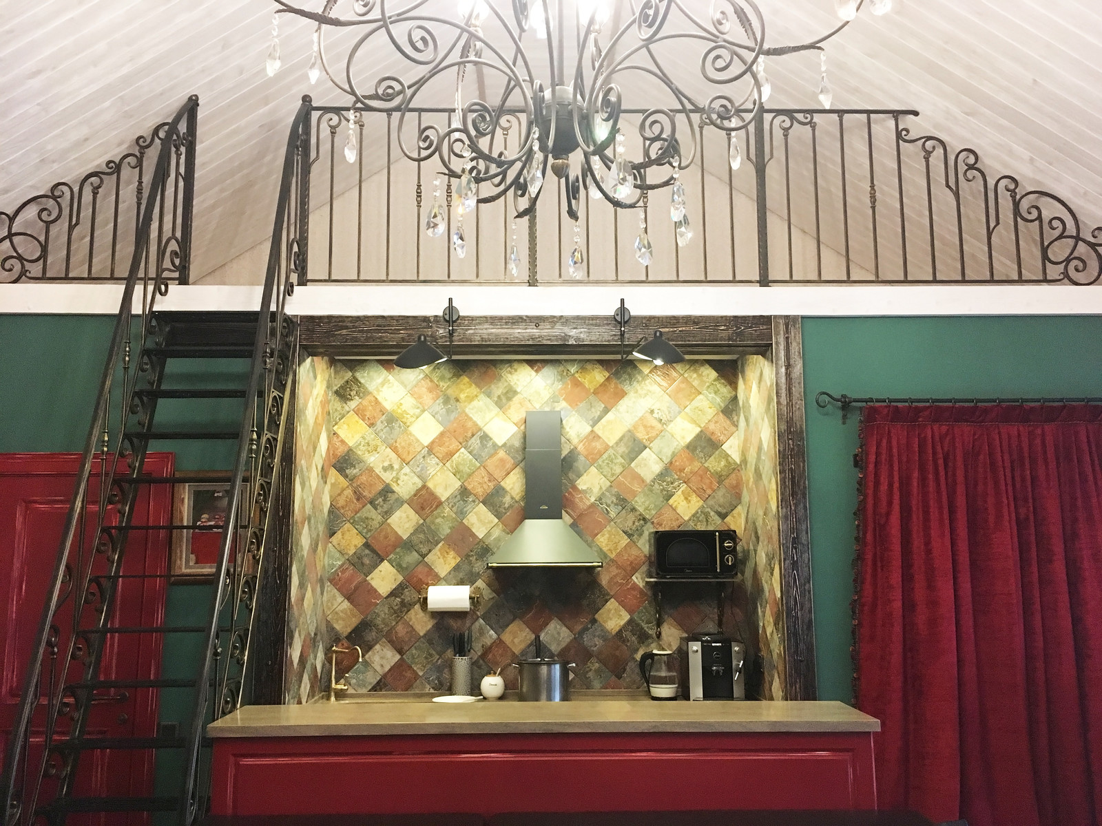 Баня с антикварной мебелью