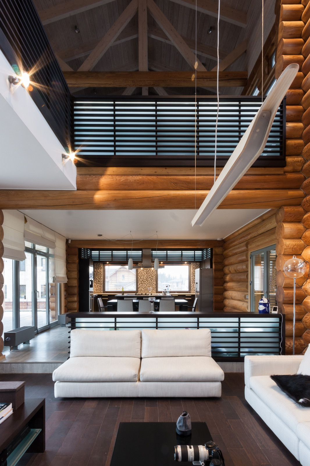 Интерьер деревянного жилого дома