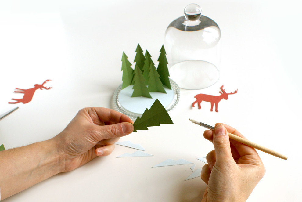 Фотоохота: Ёлки из бумаги, которые можно сделать за час