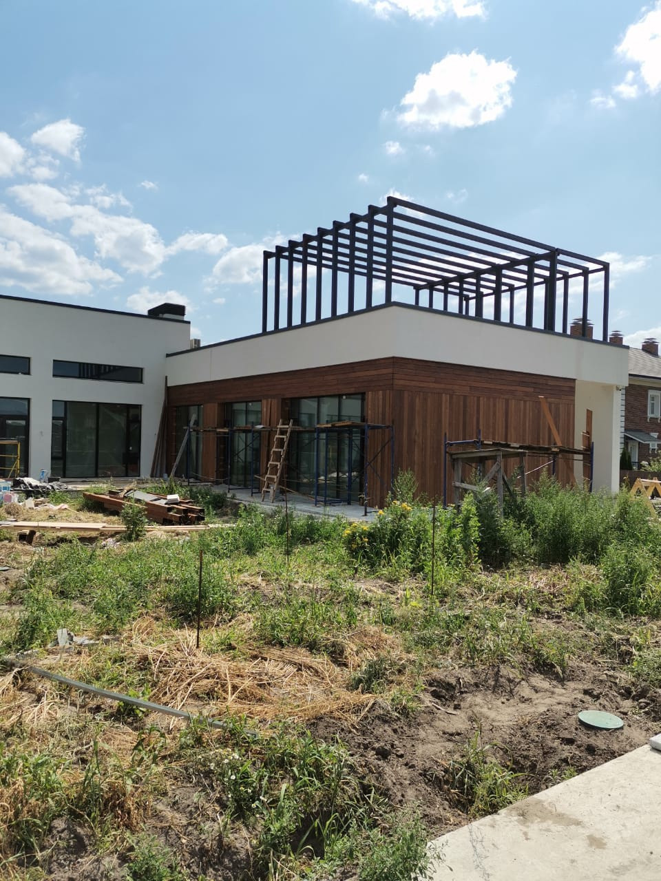 Дизайн фасадов в поселке Снегири