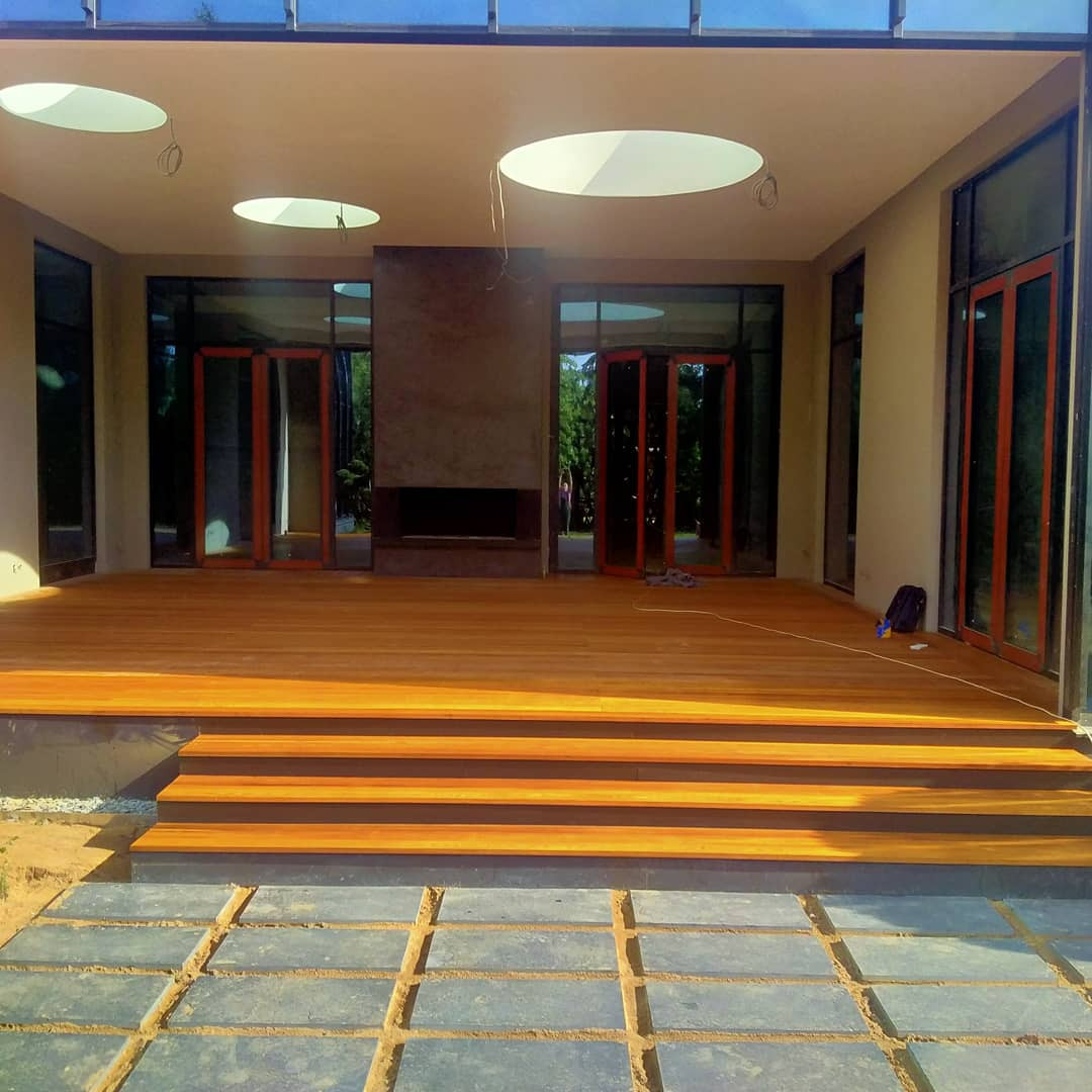 Денис Жаров