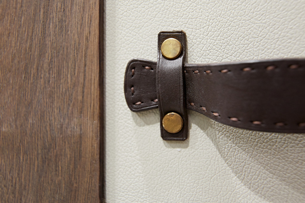 Квартира площадью 170 кв.м. в Брянске. Реализованный проект.