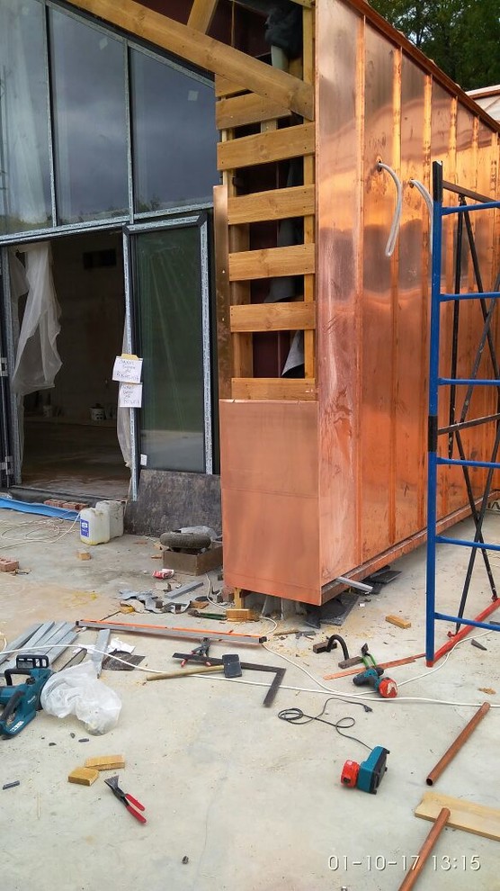 Устройство кровельных и фасадных конструкций с фальцевым медным покрытием