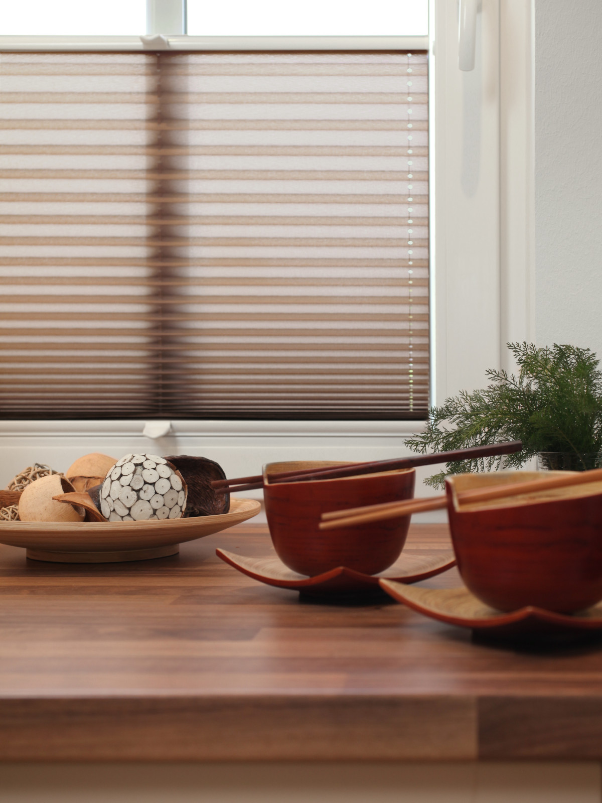 Шторы плиссе COSIFLOR в интерьере .