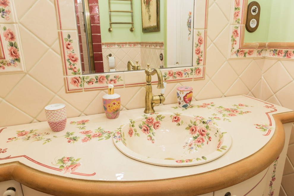 Интерьер гостевого дома в стиле Прованс. Интерьер бассейна (150 кв м)