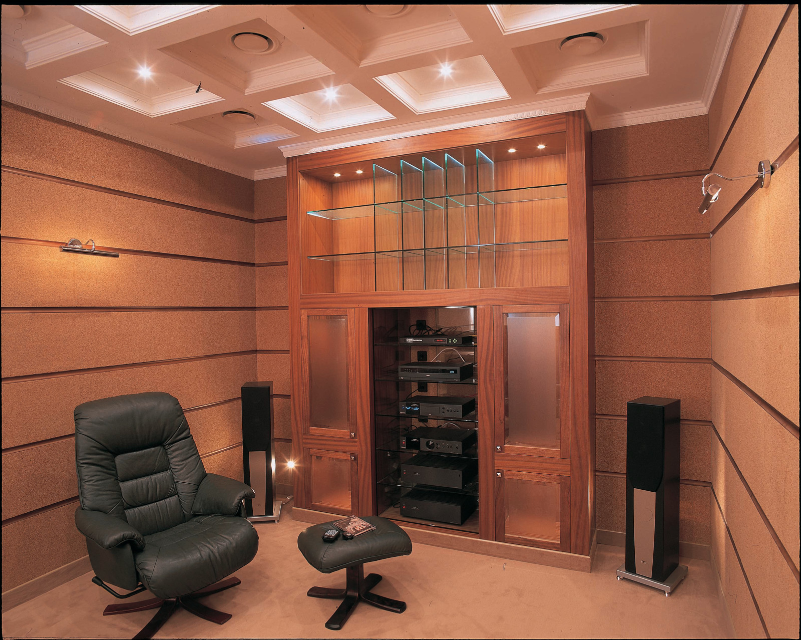 Домашний кинотеатр