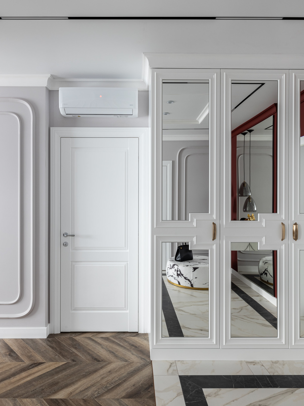 Двухкомнатная квартира 60м2 для девушки