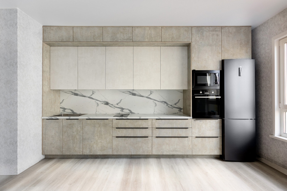 Обложка проекта: Широкая светлая кухня в современном лофт стиле с фасадами под камень