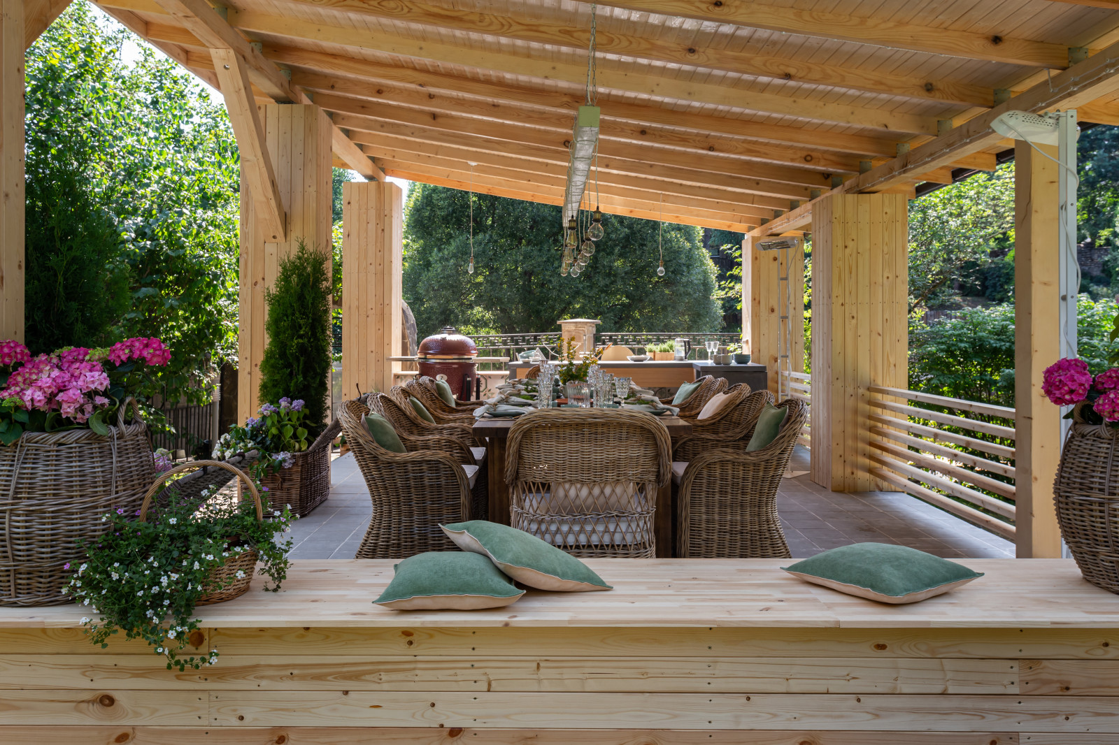 Беседка с летней кухней для Анастасии Вертинской и Степана Михалкова. "На дачу"