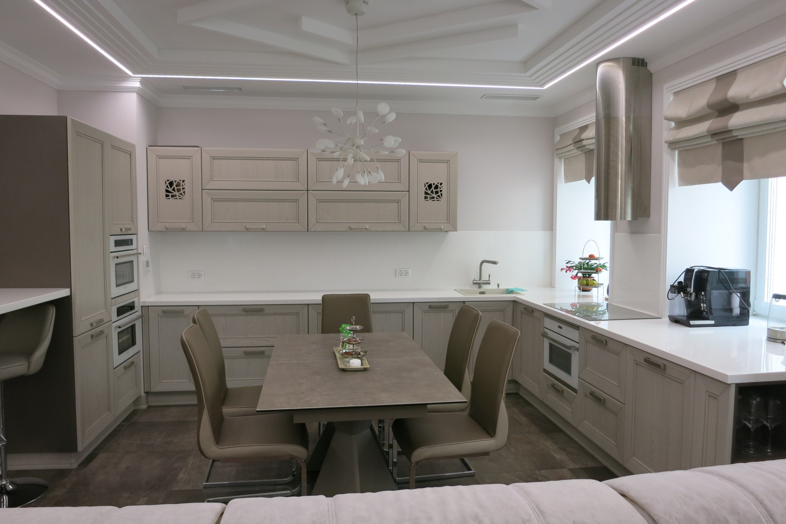 Обложка проекта: Гостиная с биокамином