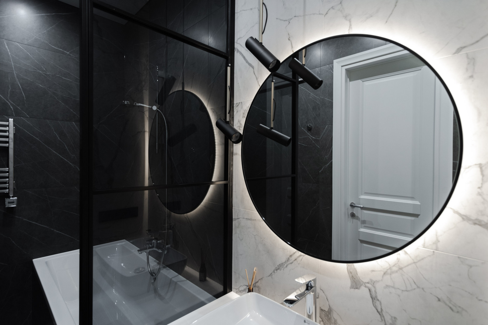 Просторная квартира в серых цветах