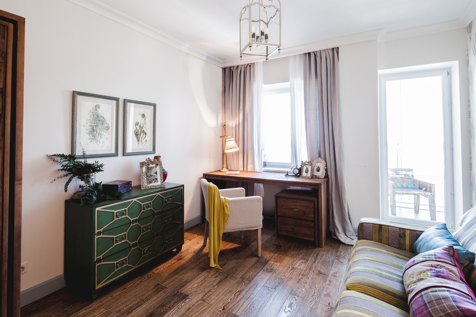 Проект недели: Кабинет в колониальном стиле с тиком и папоротником