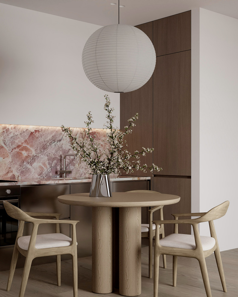 Квартира с розовым мрамором