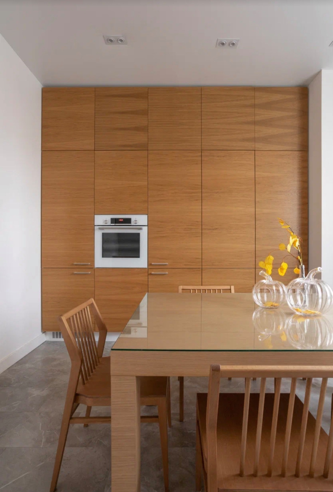 Обложка проекта: Квартира для молодой пары.Площадь объект 9 0 м.кв.Название:»Чистые линии».Распол