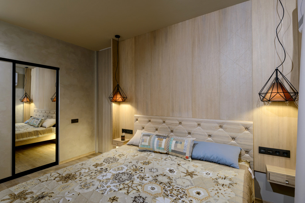 Кровать и панно из массива дуба