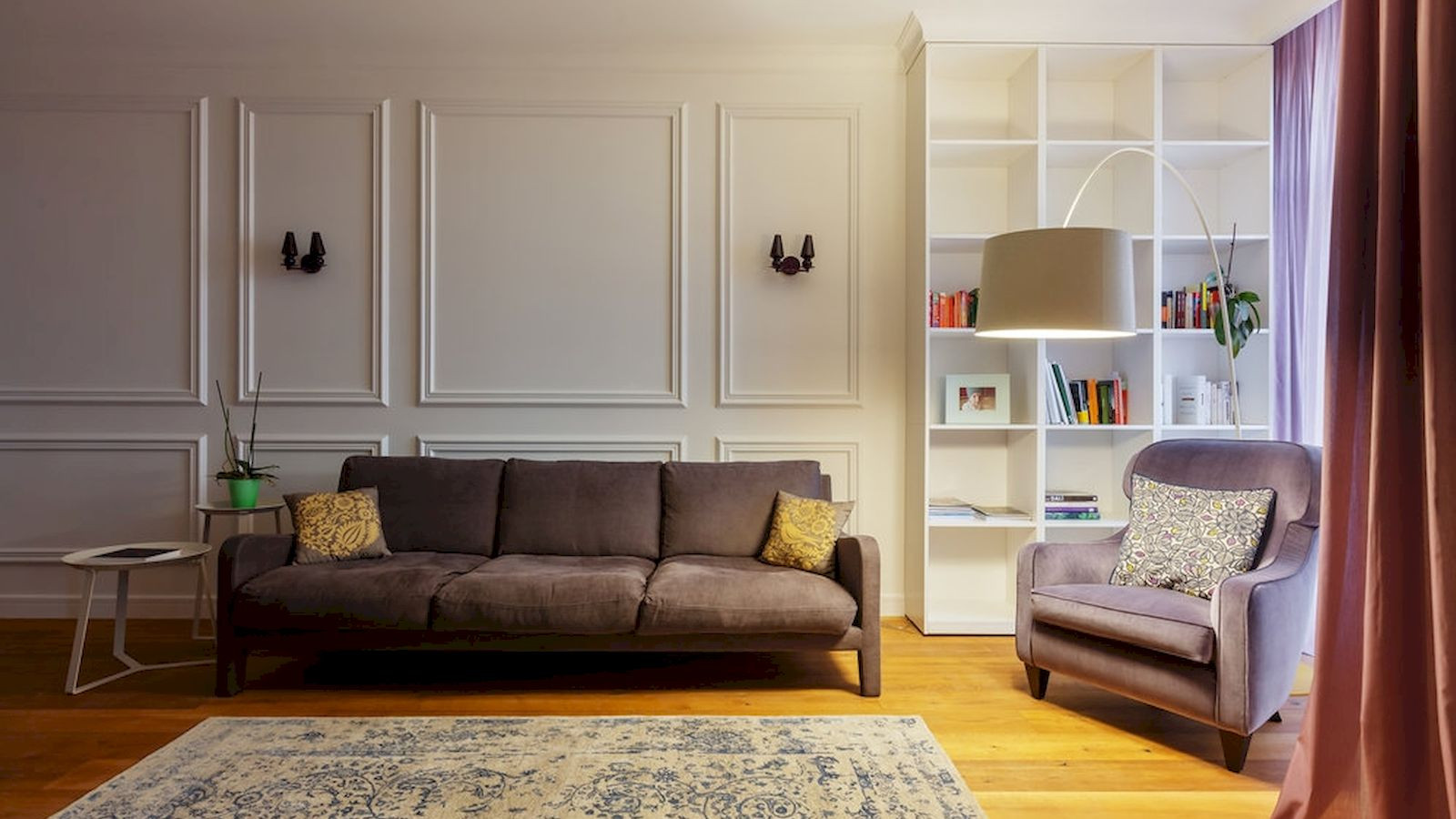 Обложка проекта: Современная классика в двухкомнатной квартире