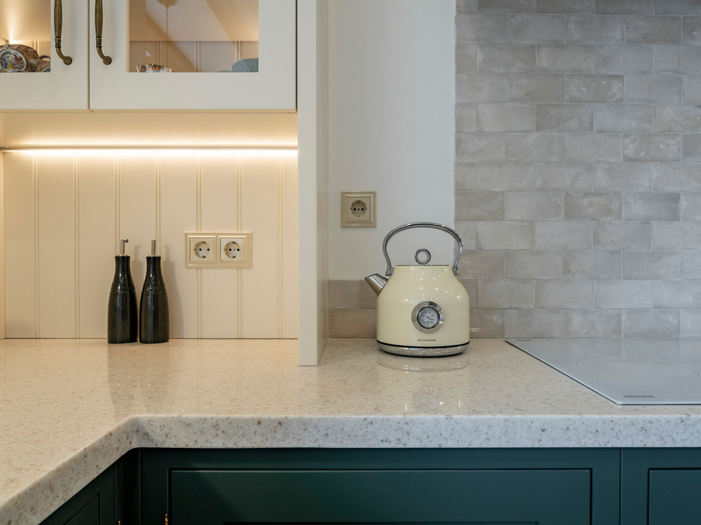 Элегантная кухня в неоклассическом стиле