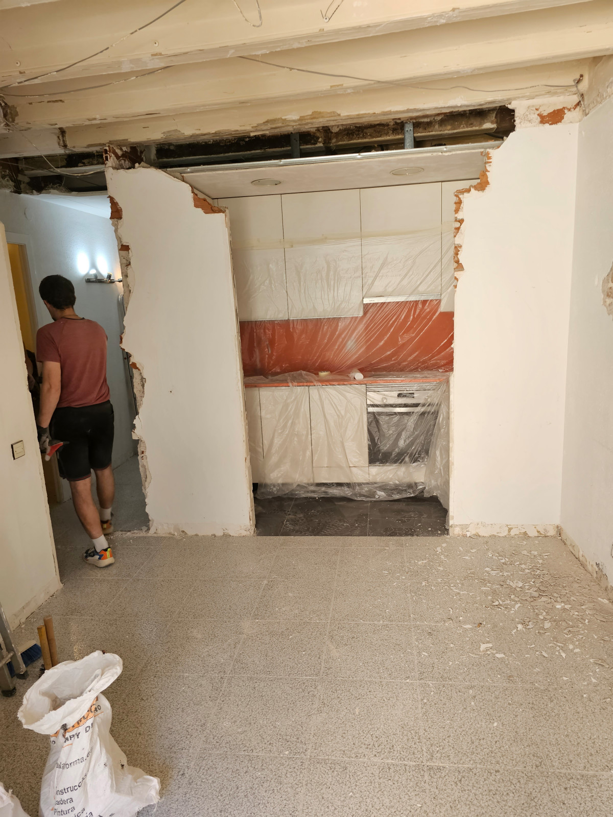 Обложка проекта: Reforma integral de piso, Zona Poble Sec, Barcelona/Comprehensive apartment reno