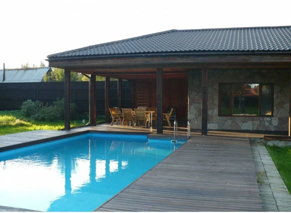 Баня с бассейном