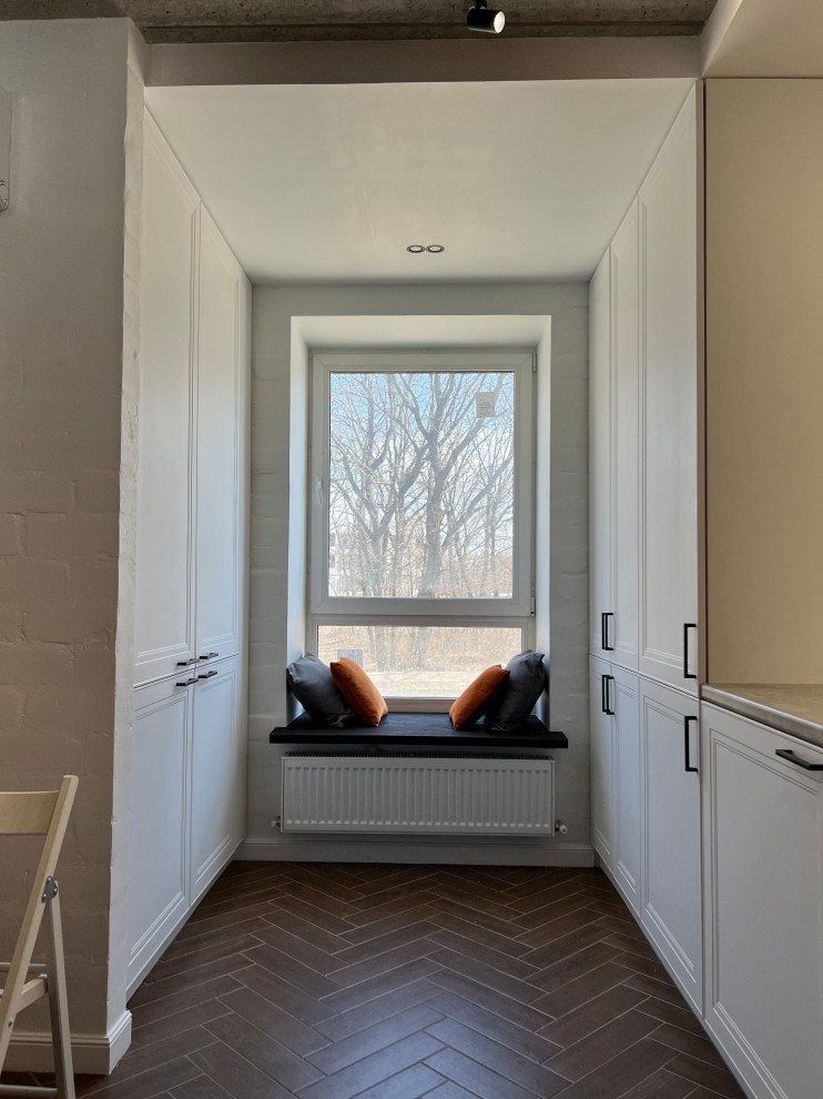 Студия с терракотовыми акцентами