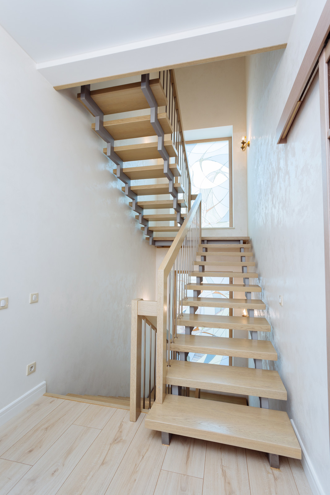 Деревянная лестница в частном доме по ул. Новоилларионовская г. Чебоксары