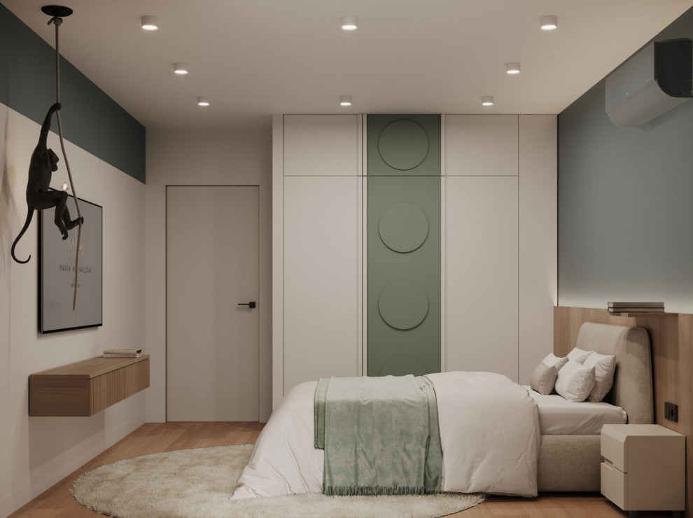 Современный интерьер с яркими акцентами и геометрическими формами