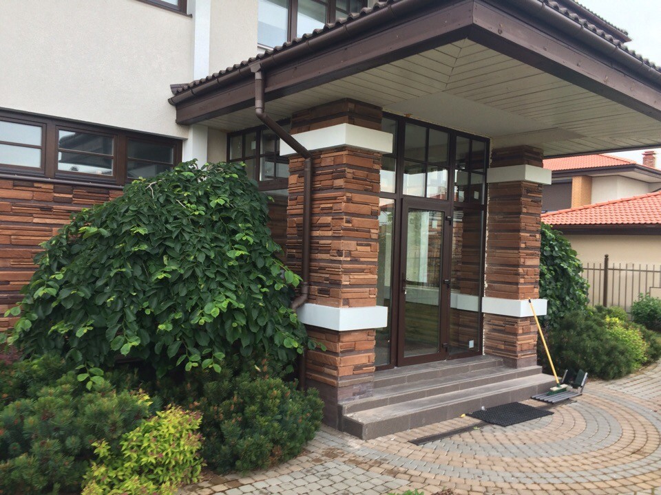 Входная зона в дом (Пушкин)