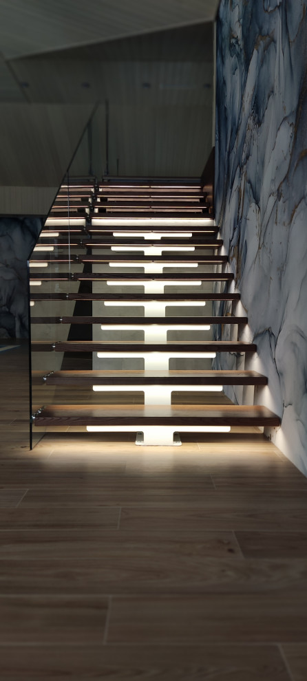 Обложка проекта: Лестница с подсветкой
