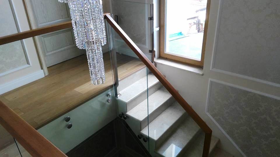 Самонесущие ограждения из стекла Маршаг