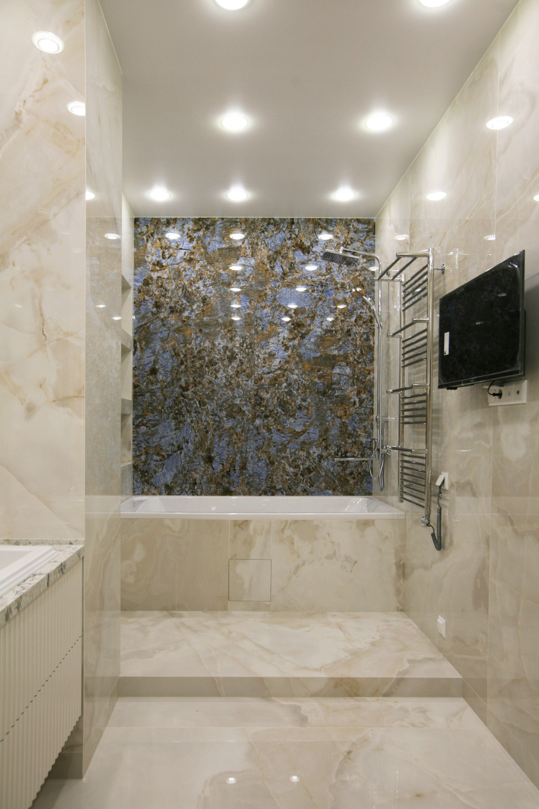 ЖК "Континенталь", 240м2