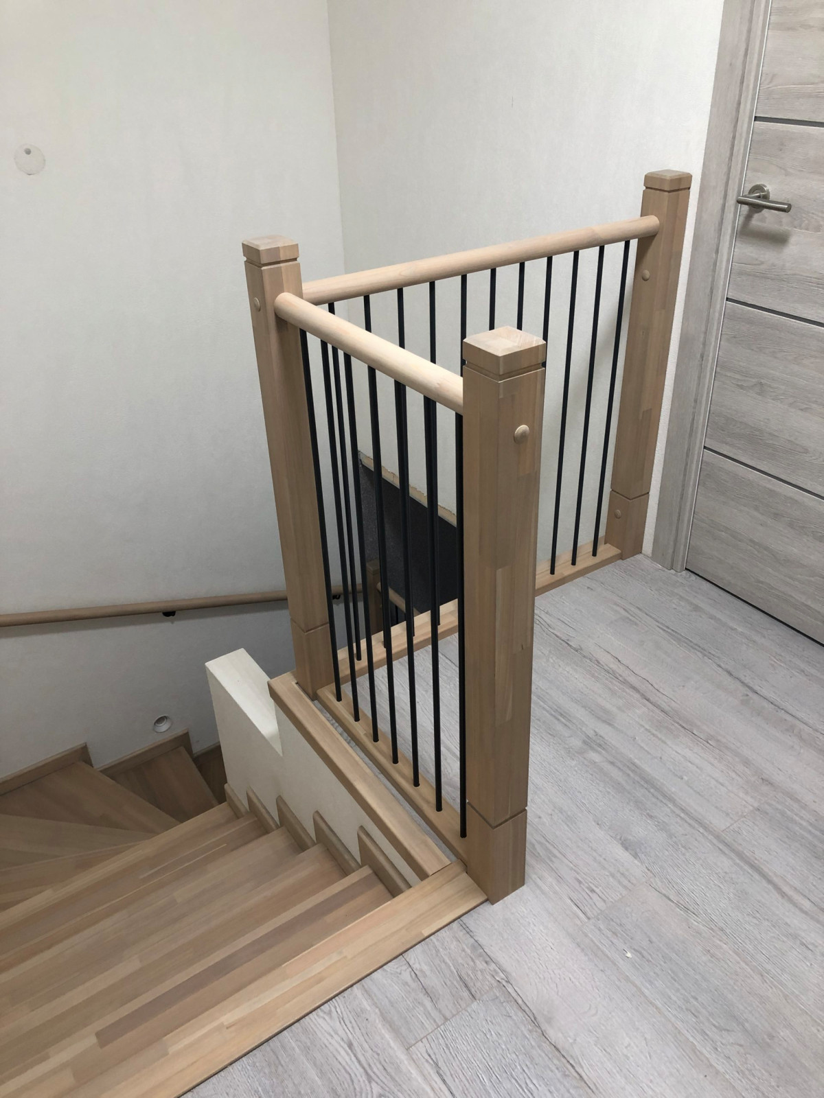 Обшивка бетонной лестницы на ул. Автомобильная