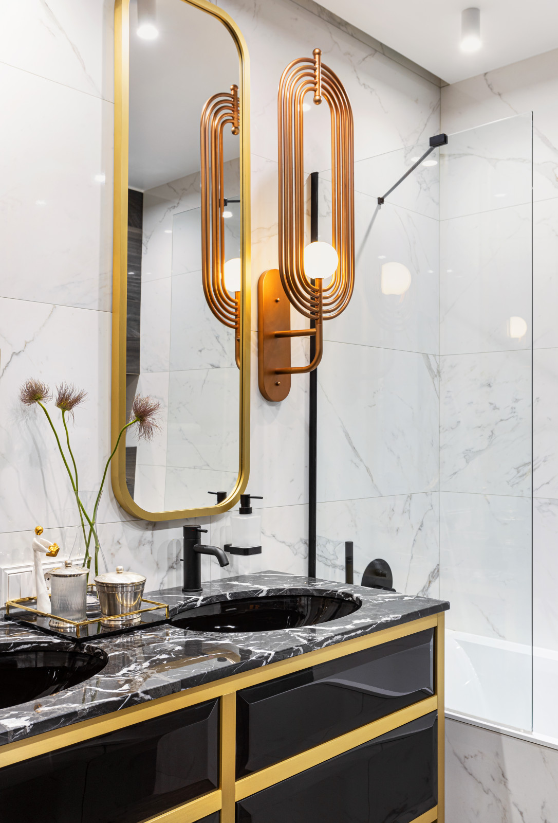 Тверская 4-х комнатная 100м