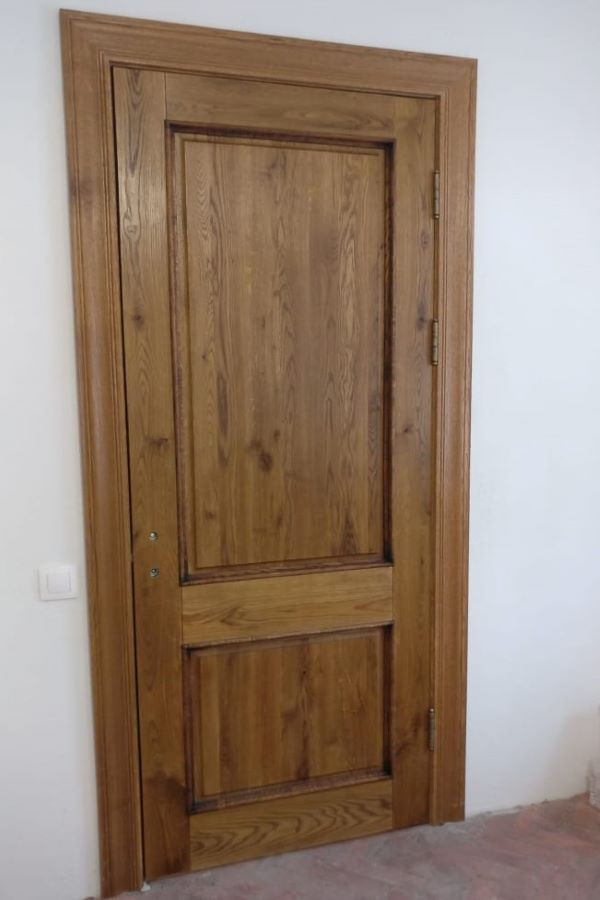 Дубовые двери