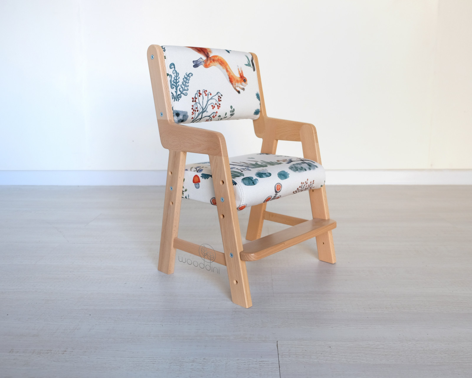 Детские стульчики