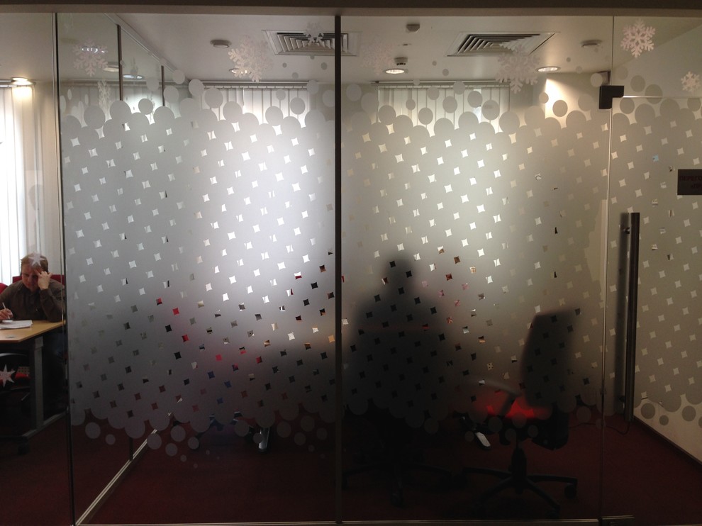 Декорирование стекла пленками