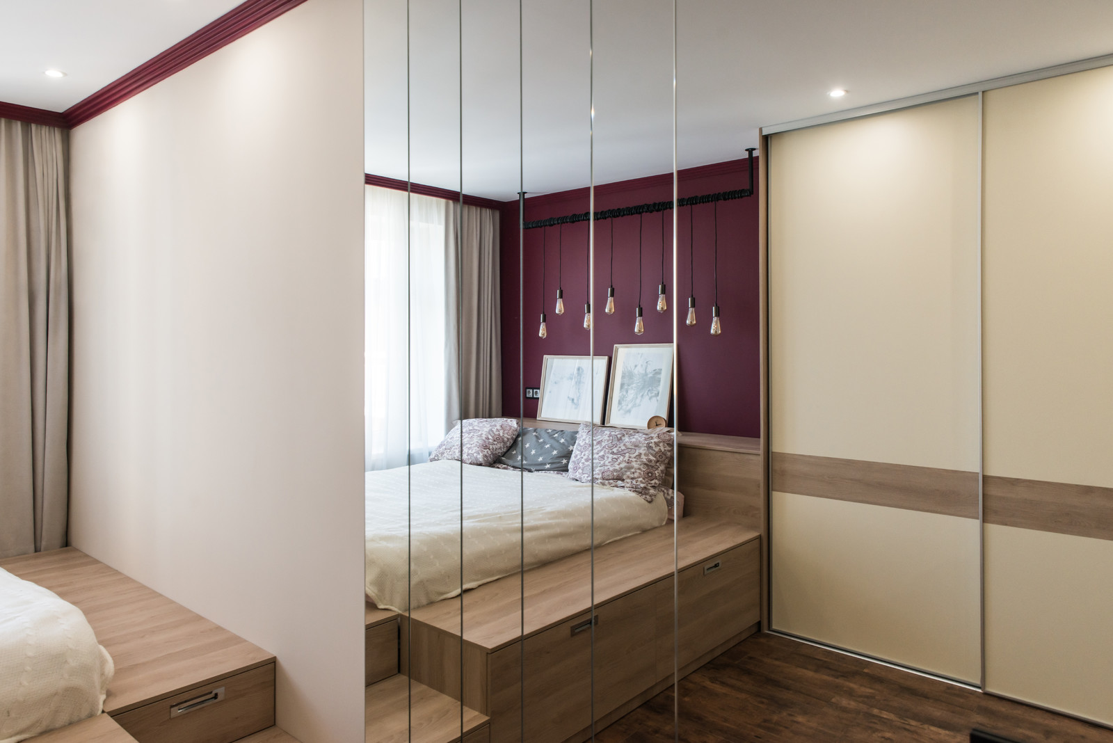 Фото реализованного проекта "Квартира для девушки в стиле лофт"