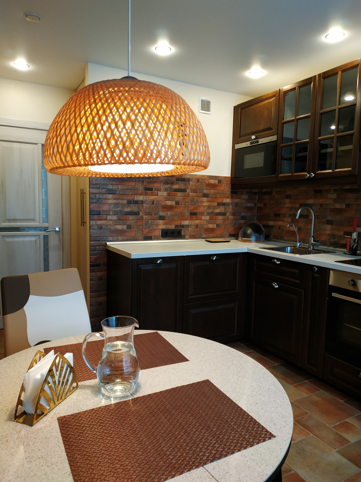 Обложка проекта: Квартира в тонах сентябрьского парка.