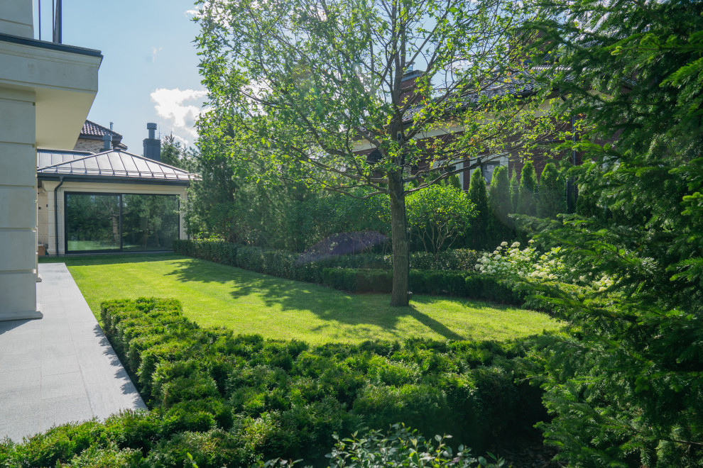 Ренессанс Парк 2022г