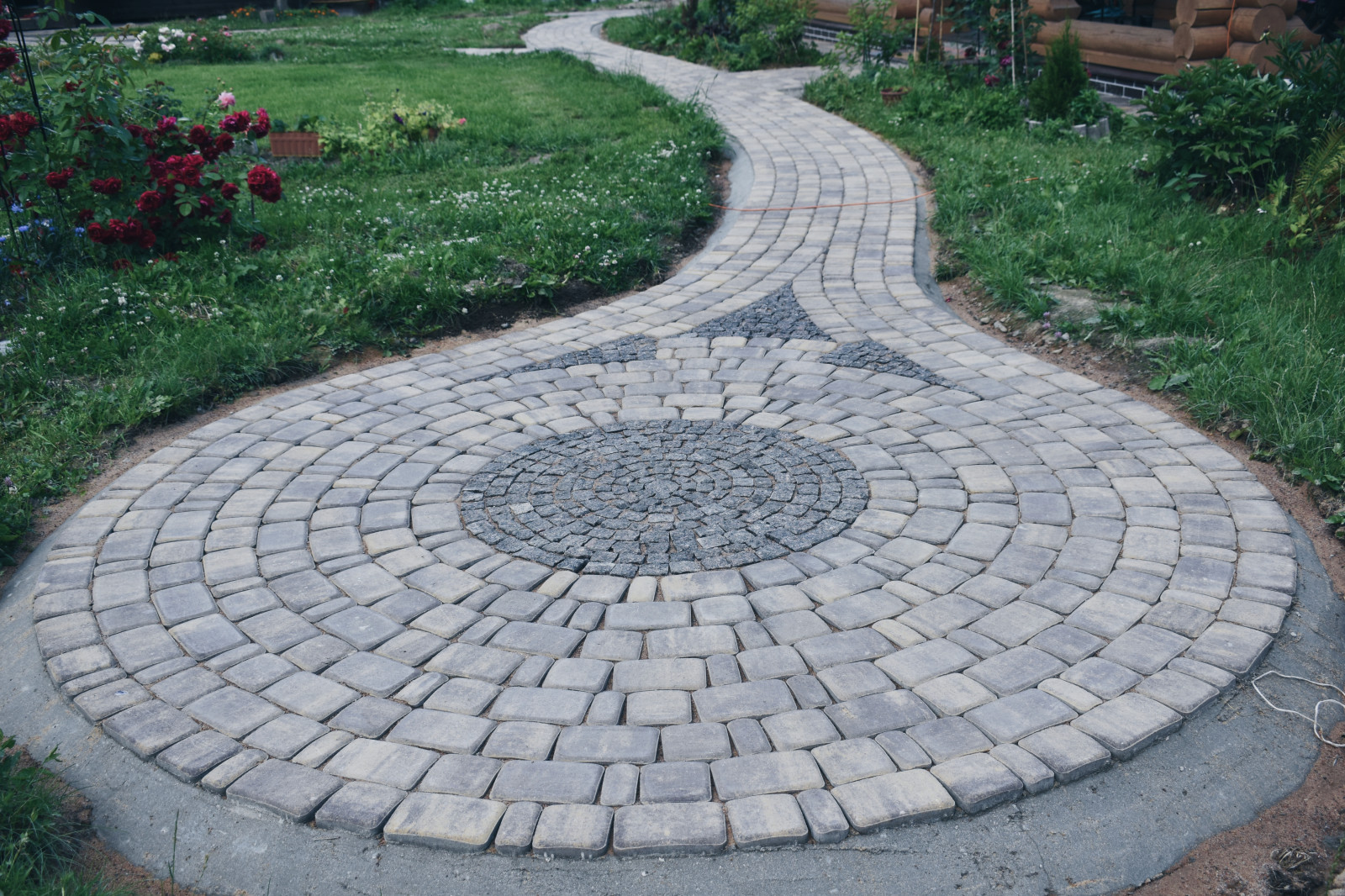 Имитация средневекового камня