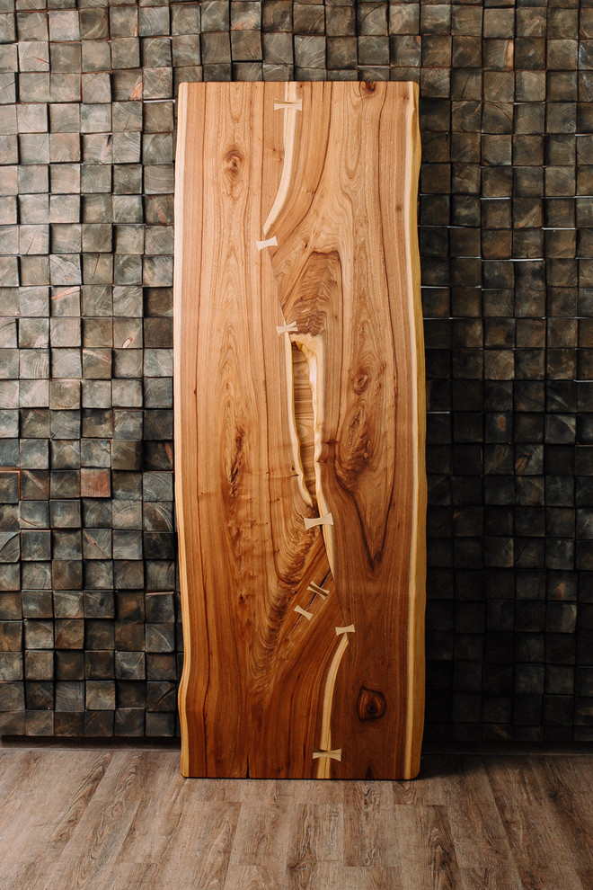 Обложка проекта: Авторский стол из вяза "Wood & Stone"