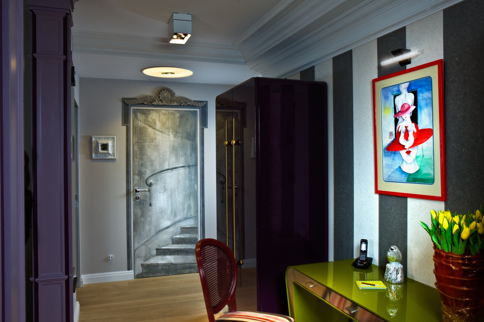 Яркая насыщенная квартира