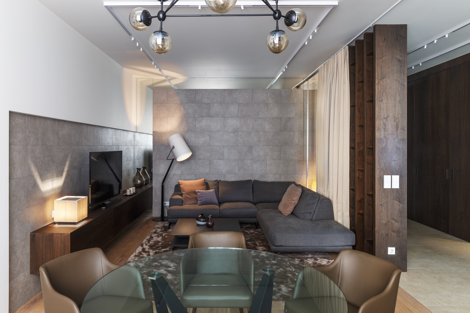 Умный дом на Зачатьевском