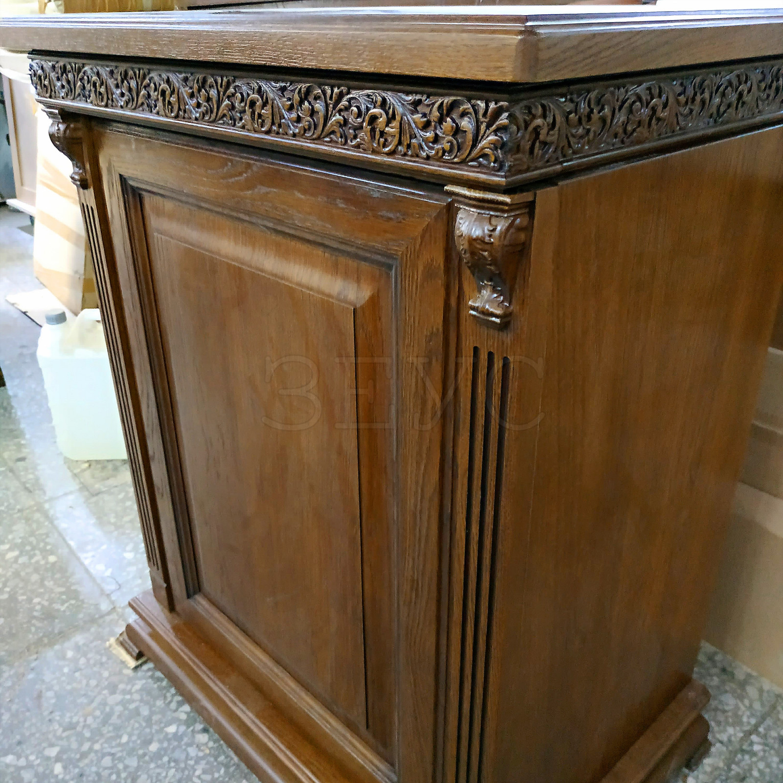 Тумбы из массива от студии мебели Зеус